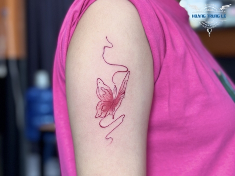 sự tinh tế và sự nữ tính với hình xăm bướm hồ điệp